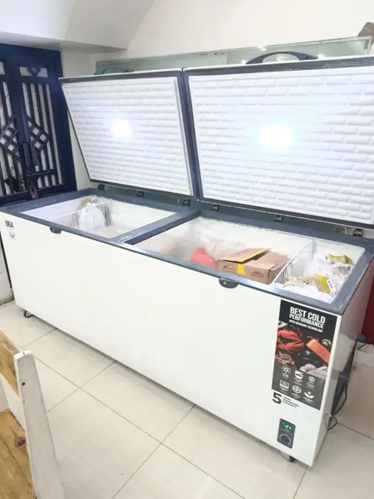 Freezer Box 1200 Liter Super Dingin Dan Beku