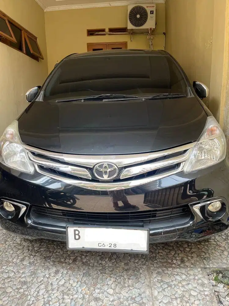 Dijual Toyota Avanza 1.3 AT G 2013 Hitam