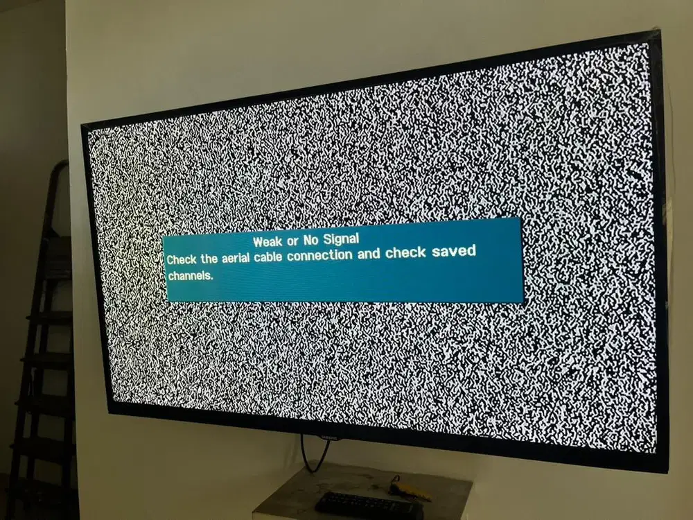 Samsung LED TV 40 inch type UA40H4200AR