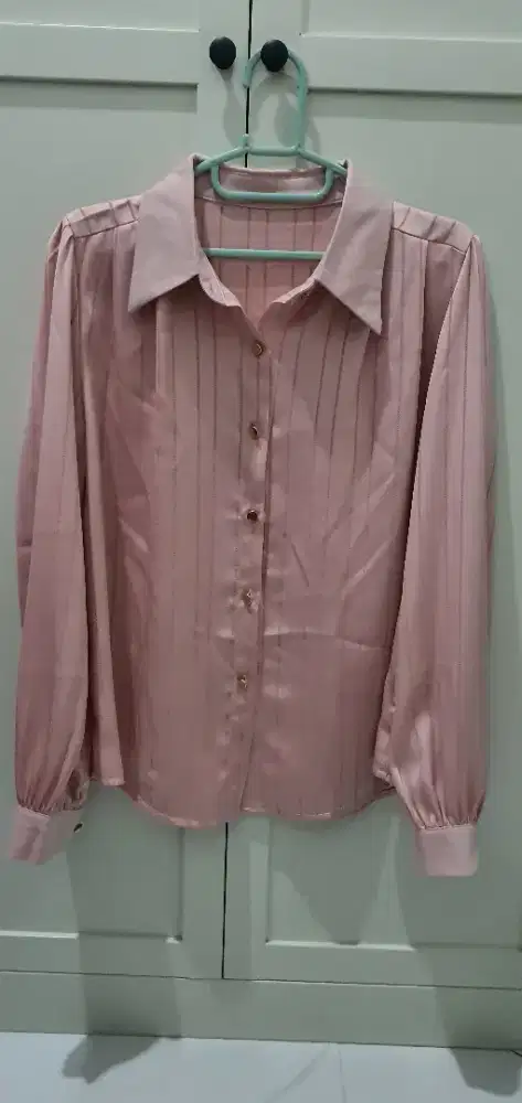 Kemeja wanita silk sutra