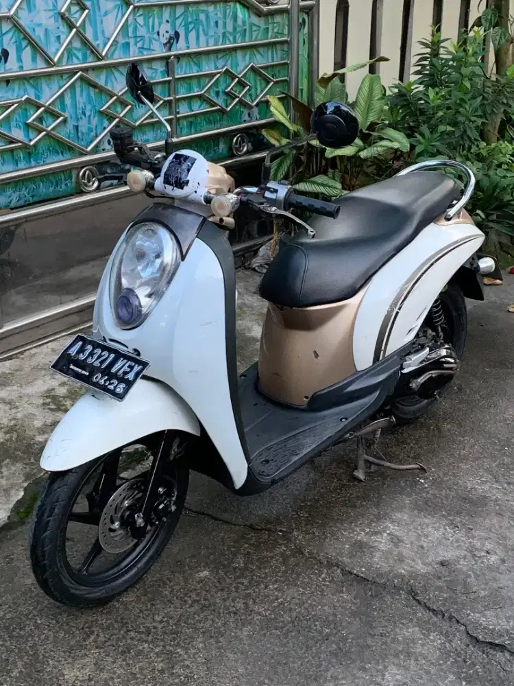 Scoppy tahun 2011 ss lengkap pajak hidup motor rawatan bu