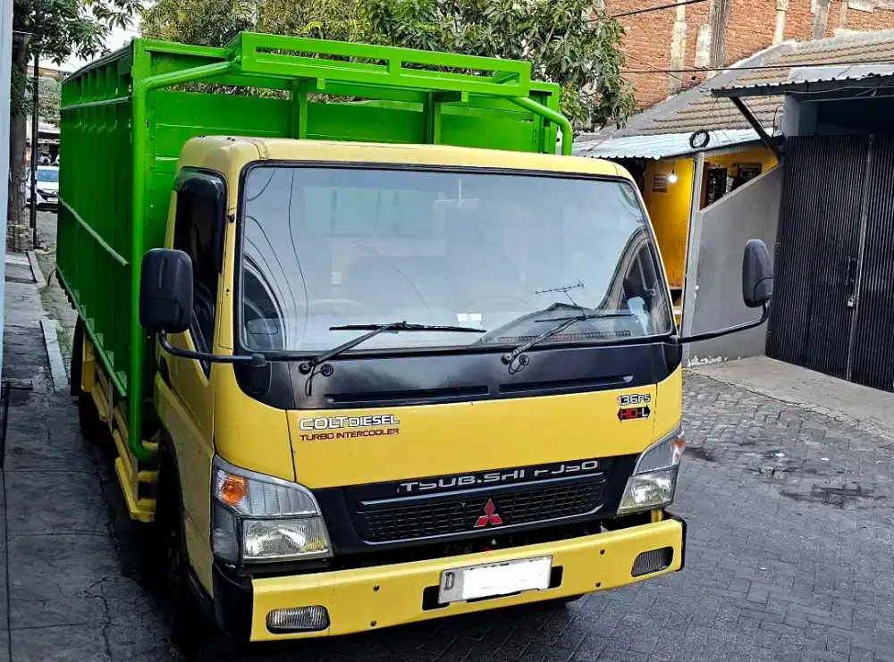 CANTER HDL-136PS KABIN 100%ORI CAT SRT BAK BARU MESIN SEHAT ISTIMEWA