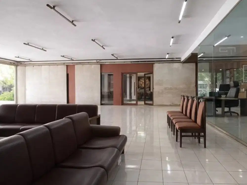 Disewakan Tempat Usaha 2 Lantai Siap Pakai Cocok Untuk Usaha Lokasi di Sayap Buah Batu Bandung