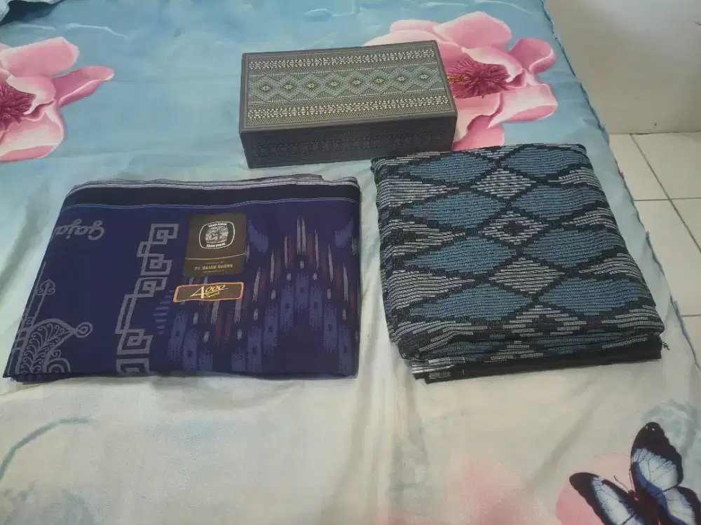 2 sarung premium gajah duduk dan atlas