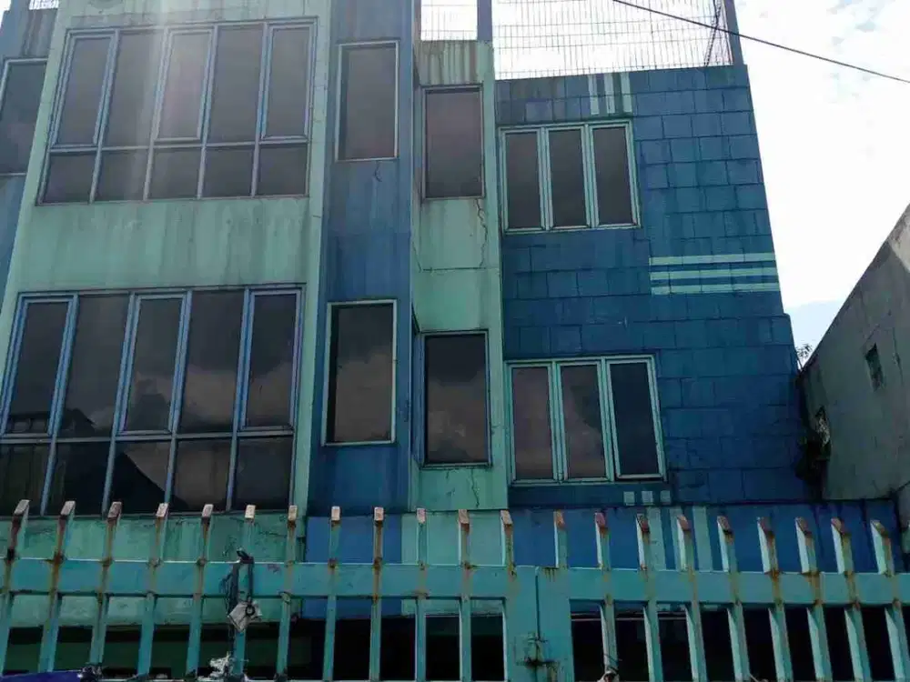 Dijual dan Disewakan Bangunan Strategis Siap Huni di TB Simatupang