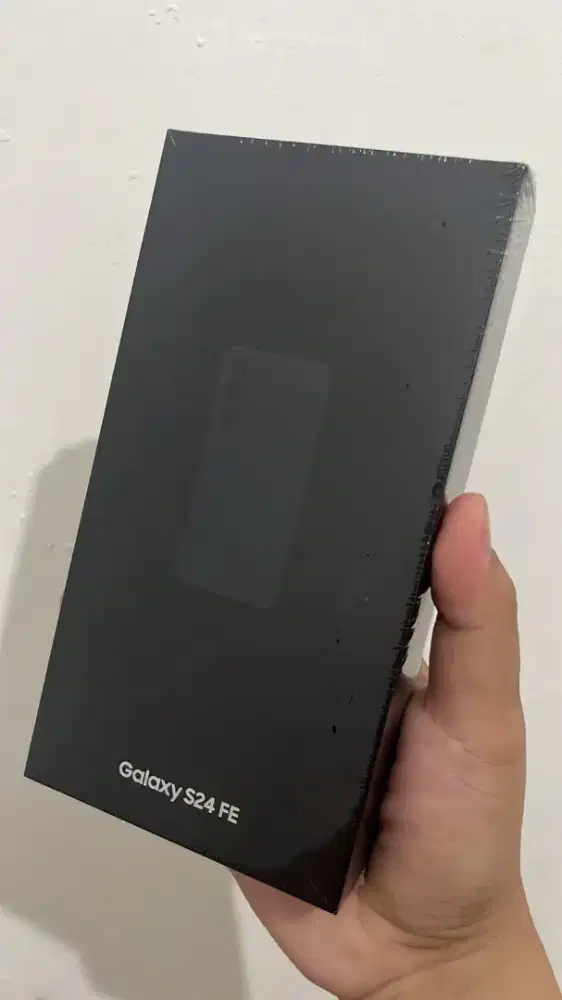 Samsung Galaxy S24 FE 8/512GB – Baru Segel – Bonus Case & Screen Prote