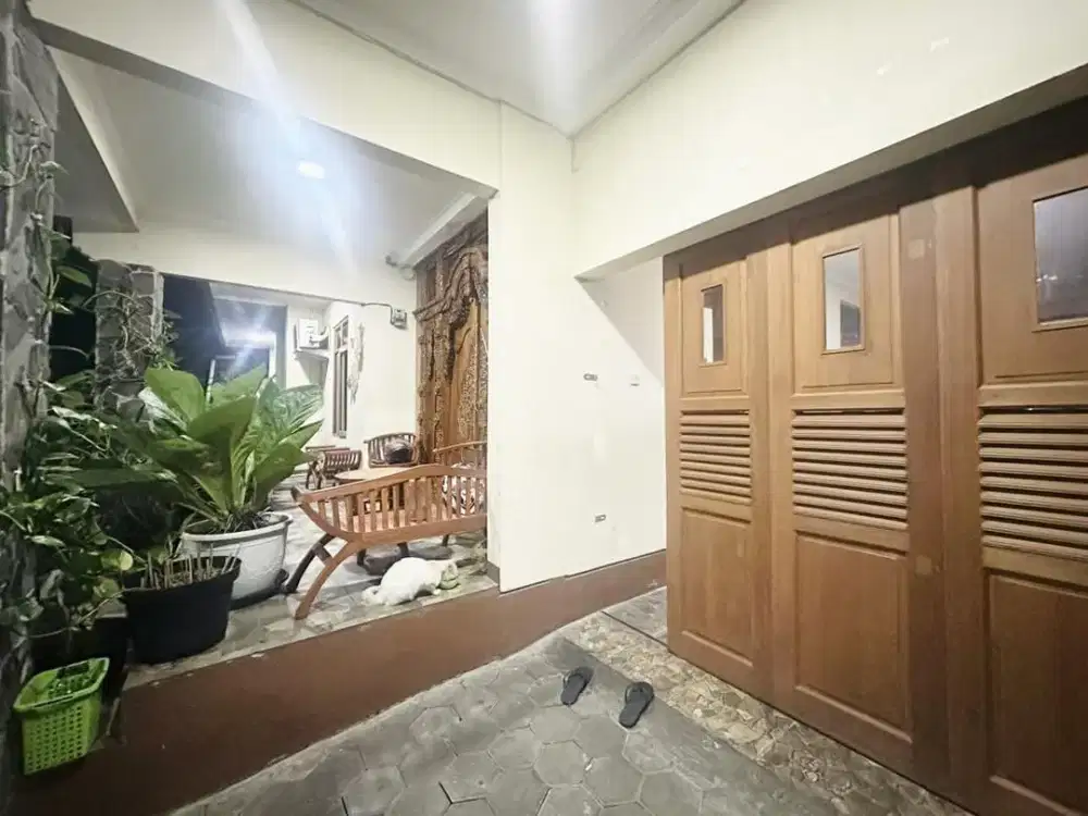 Dijual Rumah Mewah Siap Huni Semi Furnished Lokasi di Sukamulya Bandung