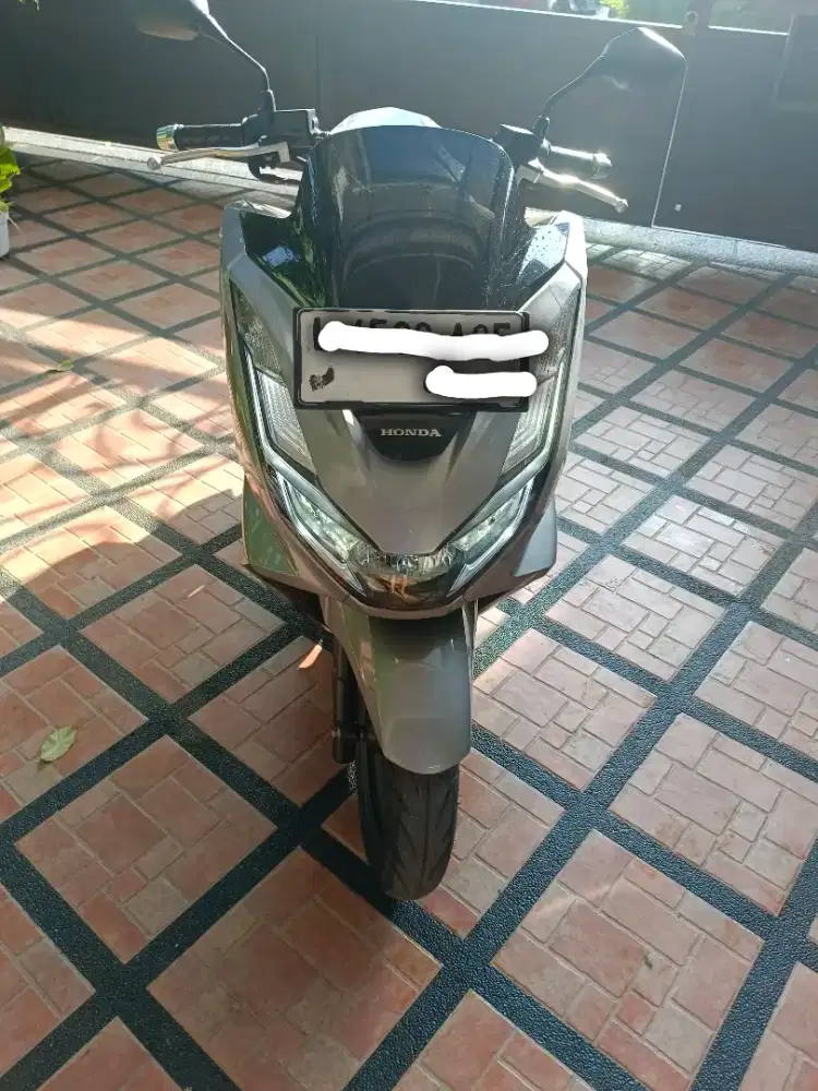 Honda PCX 160 Silver Akhir 2023
