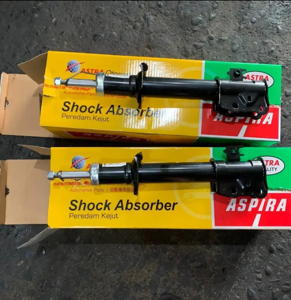 Shockbreaker dan Balljoint (lower arm) Kiri Daihatsu Sirion