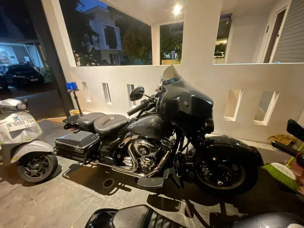 Harley davidson elecra polis 2005