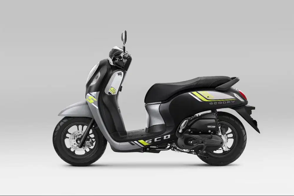 dijual honda scoopy tahun 2023, pemakai sendiri, wanita