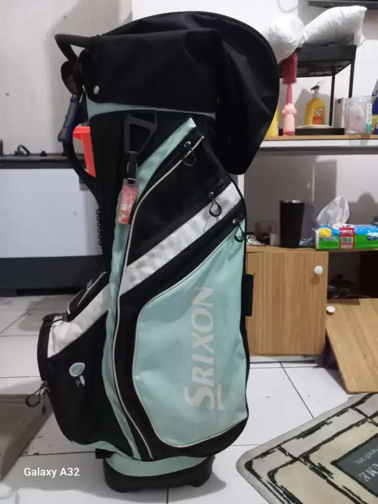 tas golf srixon