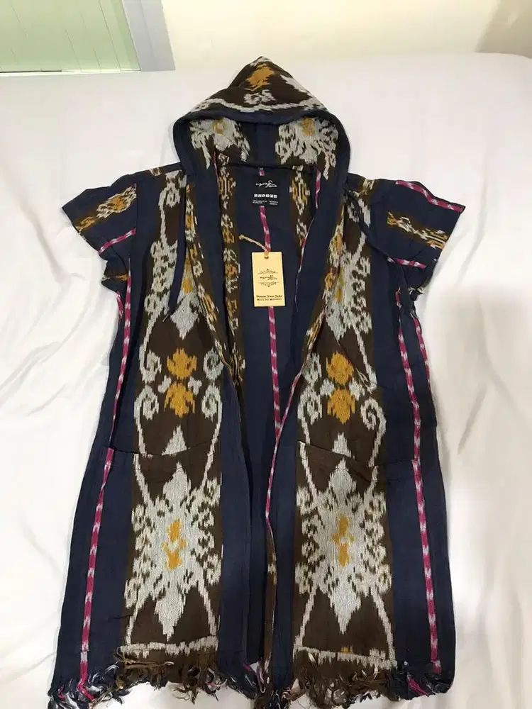 Dijual jaket hoodie fashion Sumba baru bagus