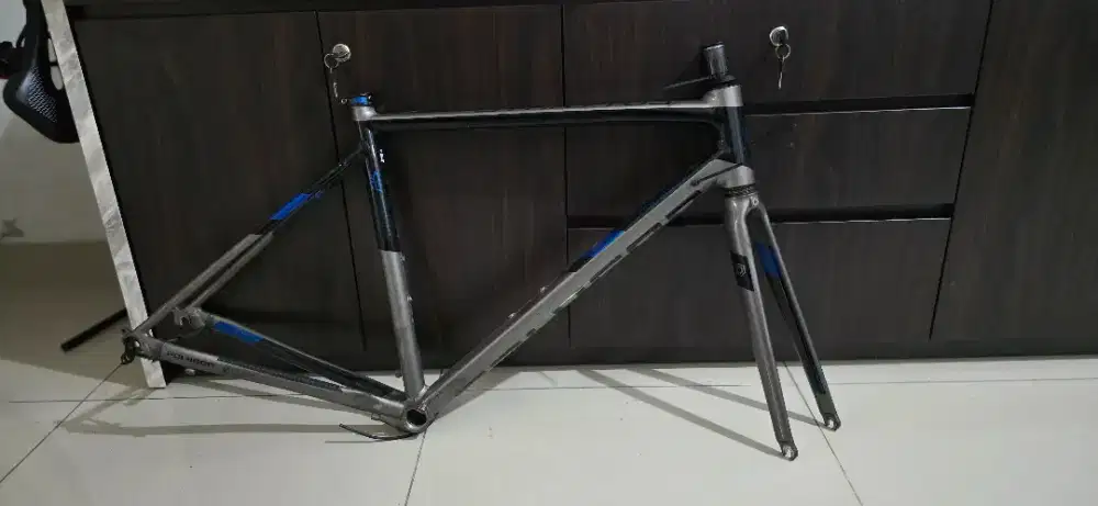 Frame sepeda stratos s2 ukuran M