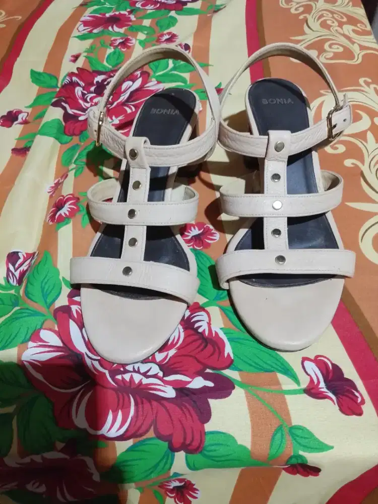 Sepatu Bonia heels original