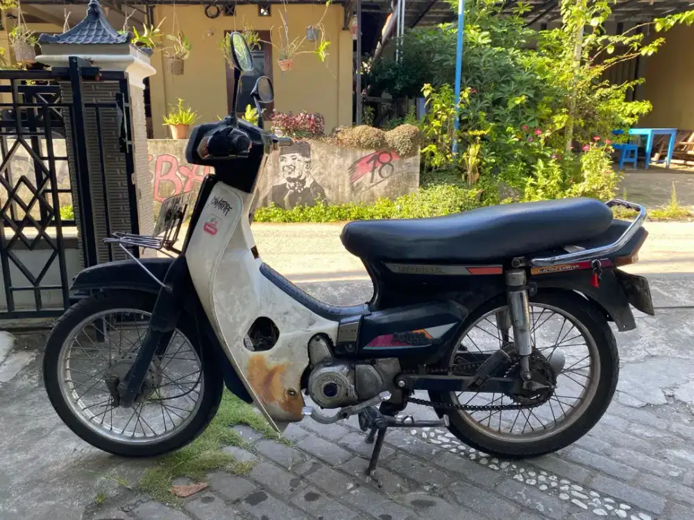 Astrea prima THN 1991 plat AB sleman