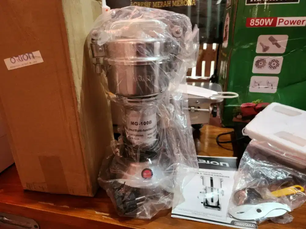 Blender bubuk kering grinder masih sangat baru