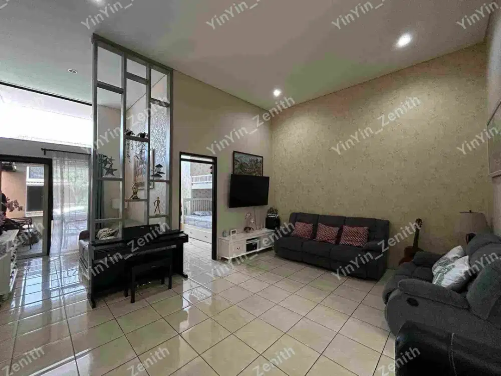 Rumah 1,5 Lantai Semi-Furnish Lokacitra Kota Baru Parahyangan
