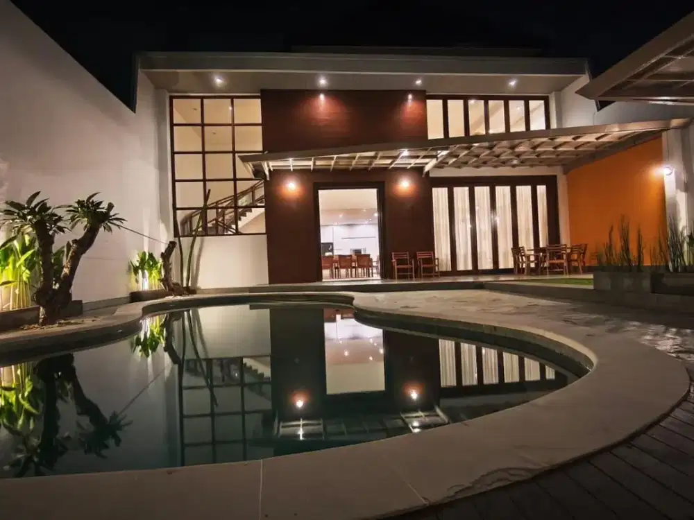 Villa Modern Taman Sari Kerobokan badung