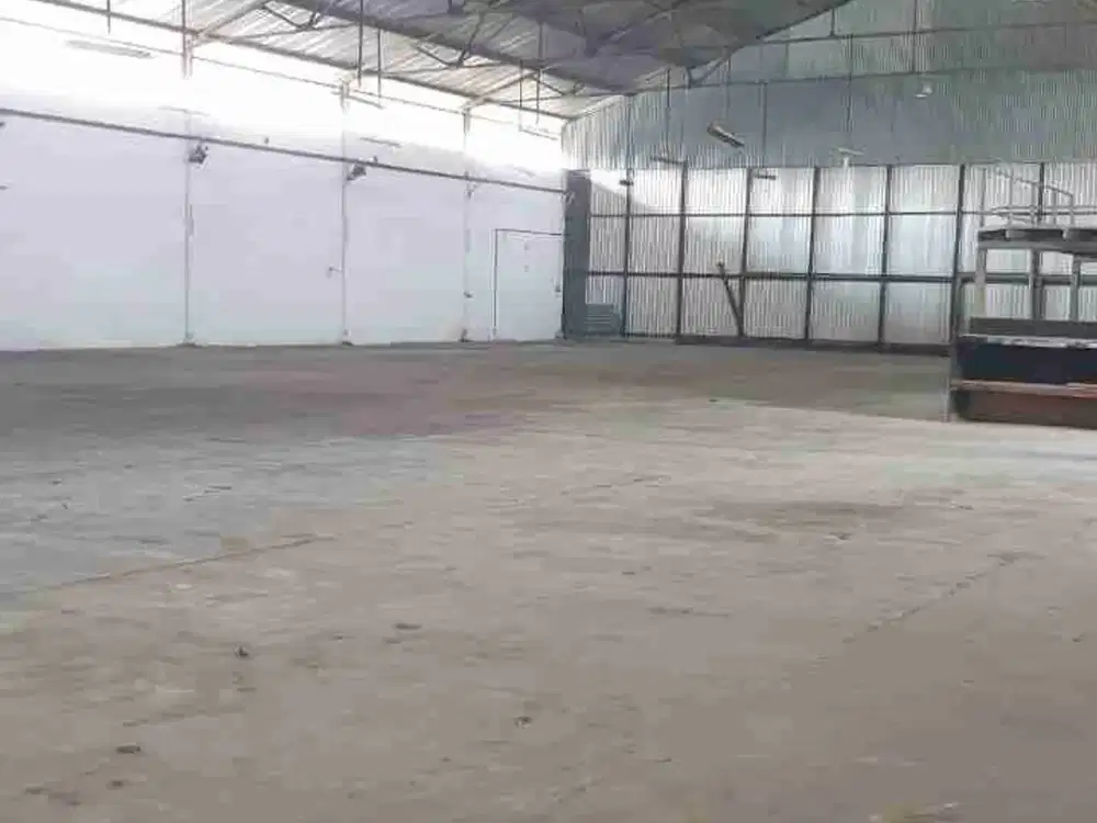 D sewa gudang kayu besar