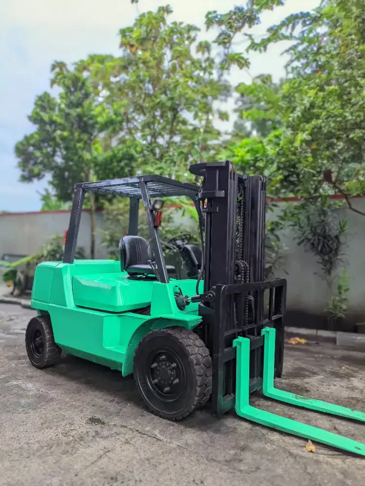 Forklift Mitsubishi 4 Ton,Tiang Threelift,Manual,Mesin S6S,Tahun 2010