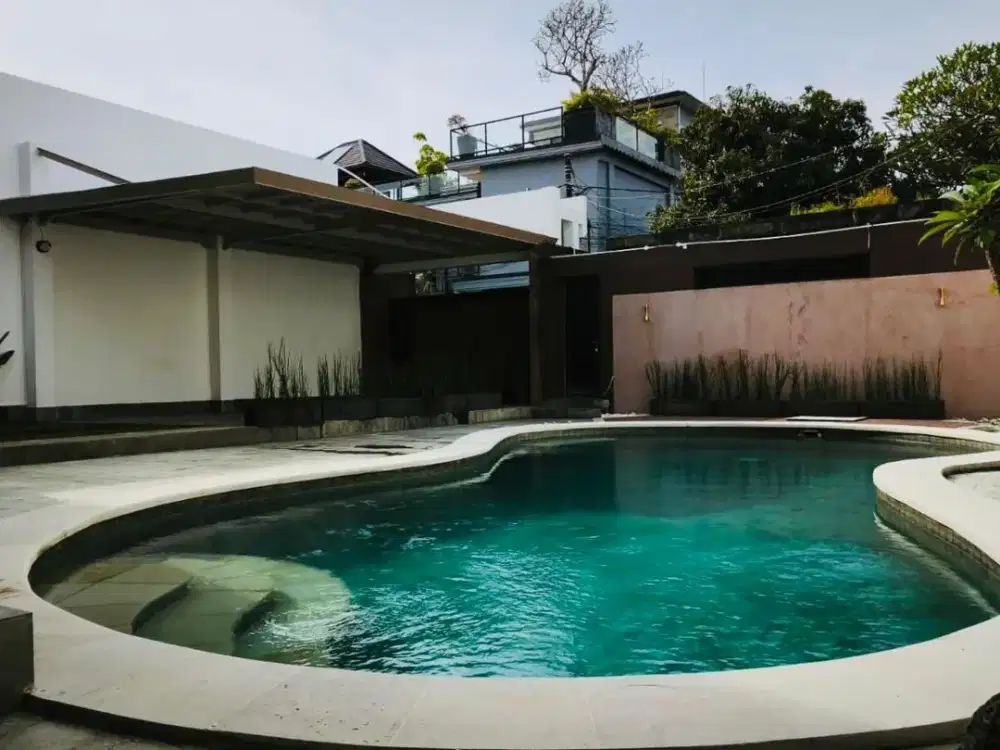 Villa Modern Taman Sari Kerobokan badung