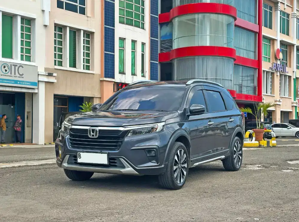 BR-V Prestige Cvt 2023 New Honda BRV matic grey abu