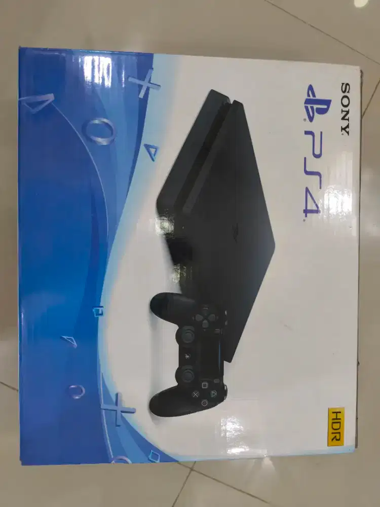 PS4 Slim 1TB, Hen 9.00 Upgrade, Stik2, FullGames