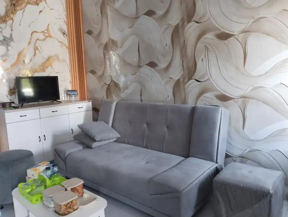 Disewakan Rumah Ada AC Wifi TV Kulkas Mesin Cuci Toilet Kompor