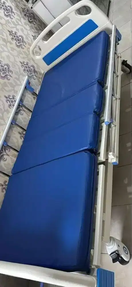 Ranjang pasien 3 engkol