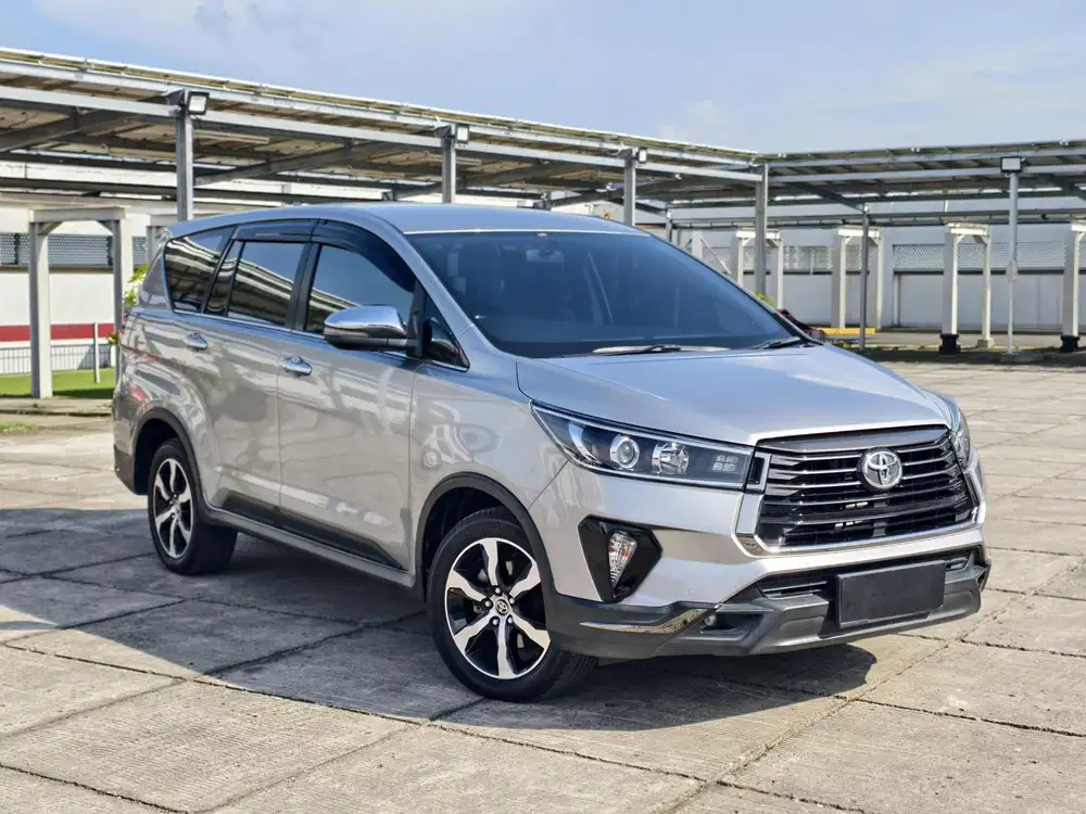 [KM 30 RIBUAN]TOYOTA INNOVA 2.4 VENTURER DIESEL AT LAST EDITION 2022