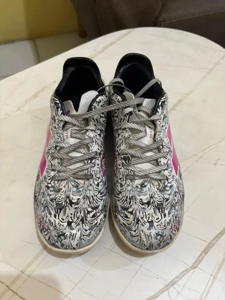 Preloved Sepatu Bola Anak