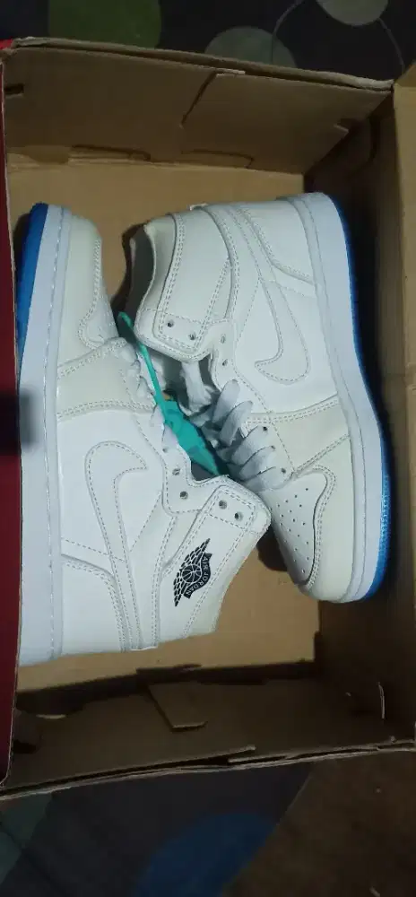 Sepatu Nike Jordan uv