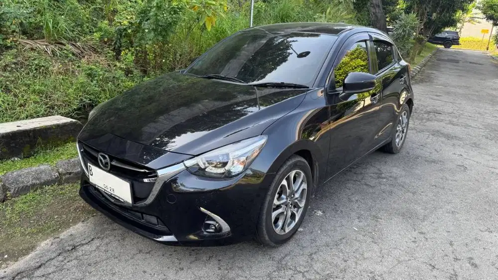 Mazda 2 Skyactiv GT (2017)