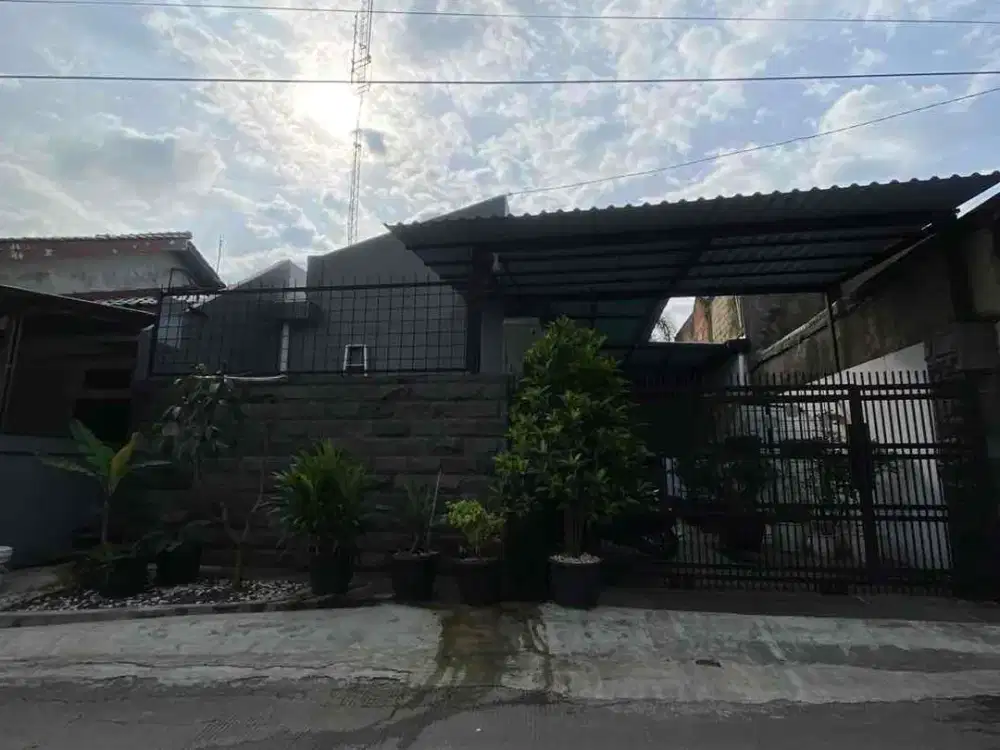 Rumah 1 Lantai Pinggir Jalan Mampang