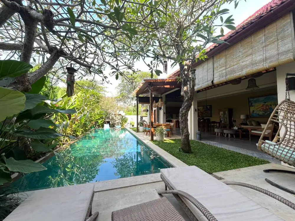For Rent Luxury Two Story Villa in Nusa Dua Quiet & Comfortable Area