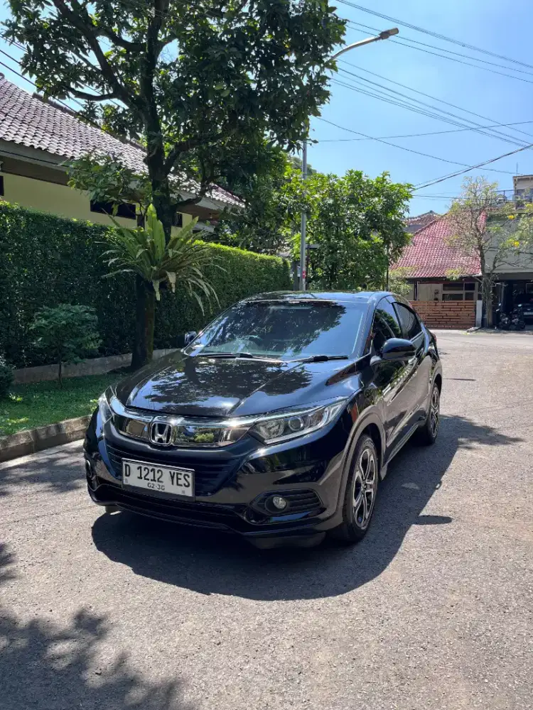JUAL CEPAT HONDA HR-V E CVT 201