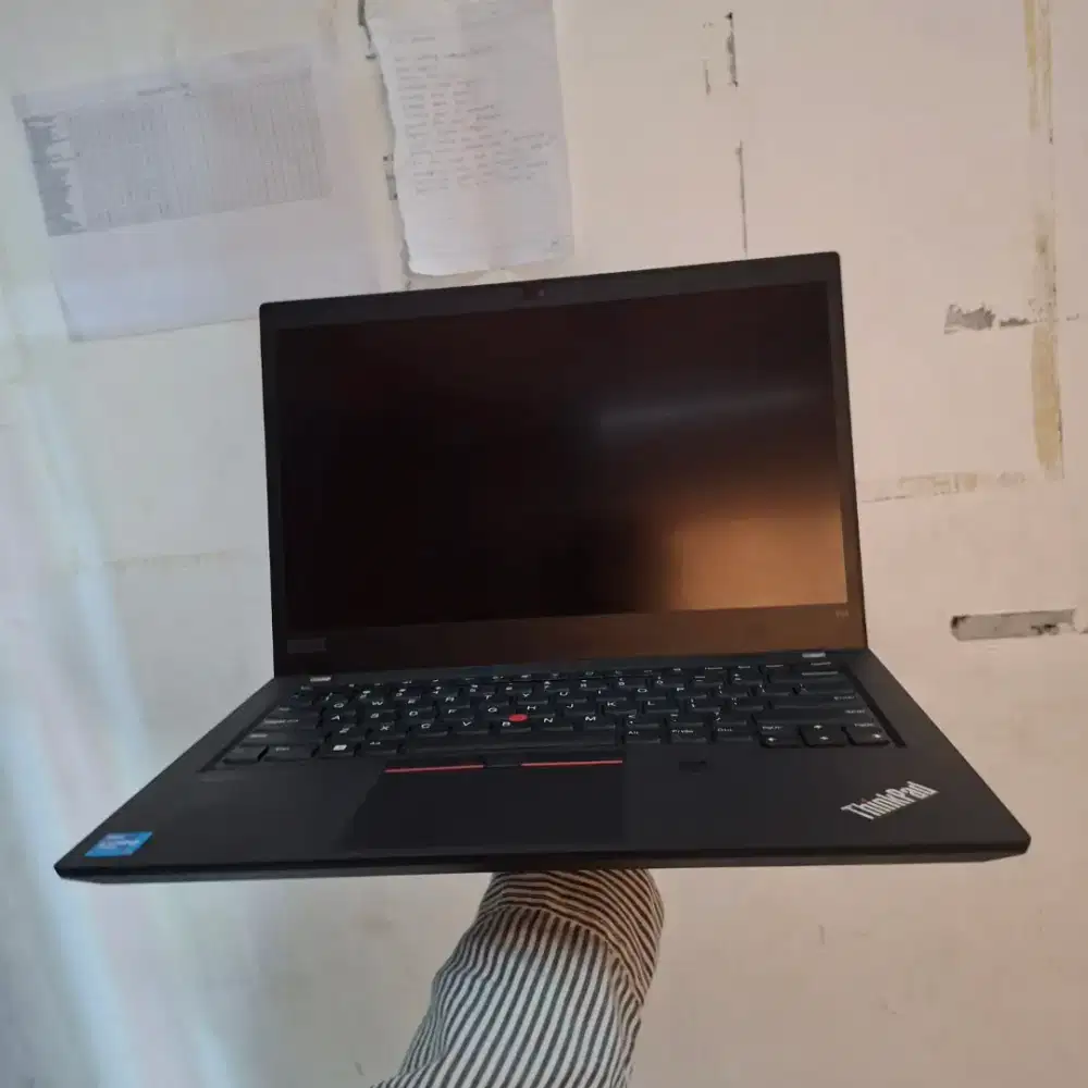 BUAT BAYAR CICILAN MOTOR , JUAL LAPTOP LONOVO THINKPAD T14