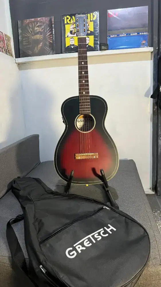 Akustik Gretsch Jim dandy
kondisi like new