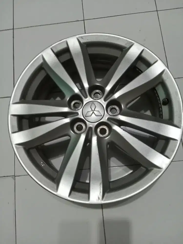 Velg copotan ori Mitsubishi Outlander 2013