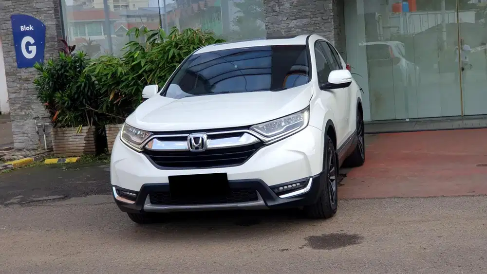 Honda crv turbo prestige 2017 putih sunroof