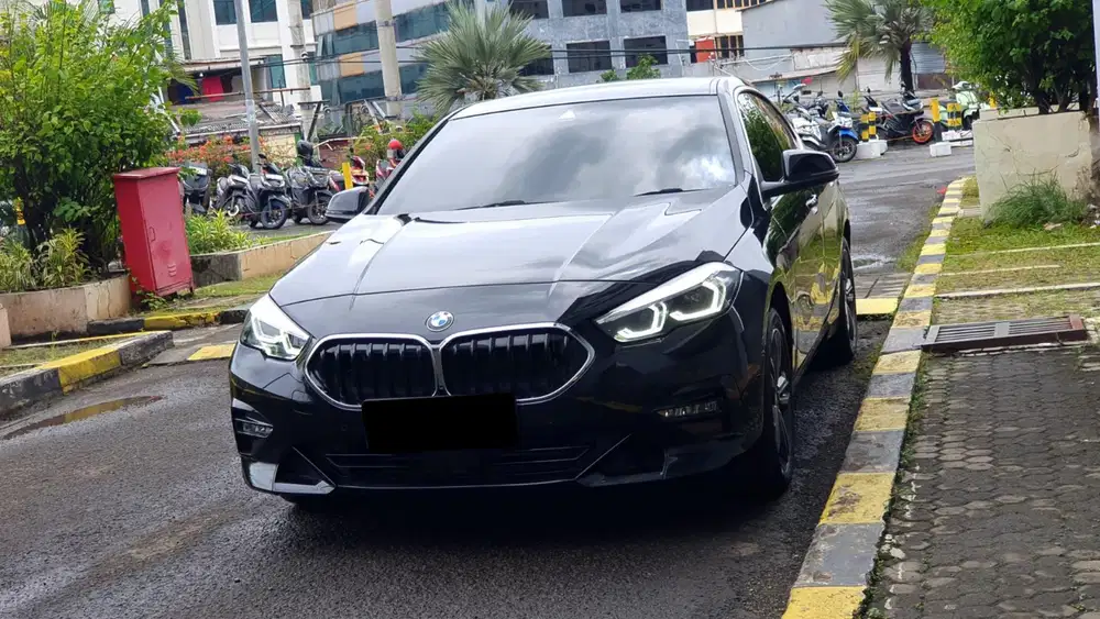 Km5rb bmw 218i gran coupe sedan 2024 hitam