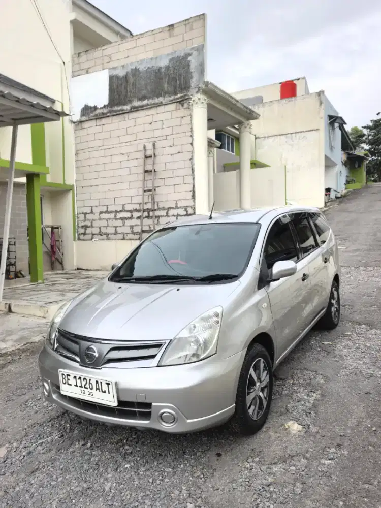 Grand livina matic 2012