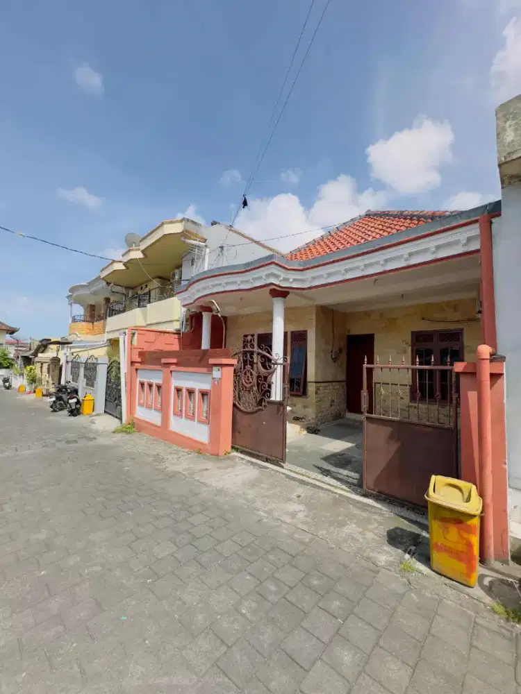 Jual rumah lantai 1 tidak banjir di perumahan monang maning denpasar