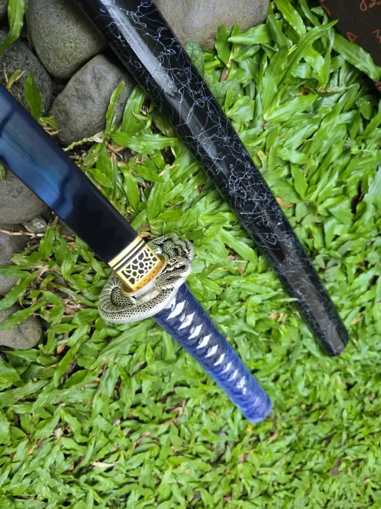 Pedang samurai katana Shinkai No Kaminari blue blade samurai sword