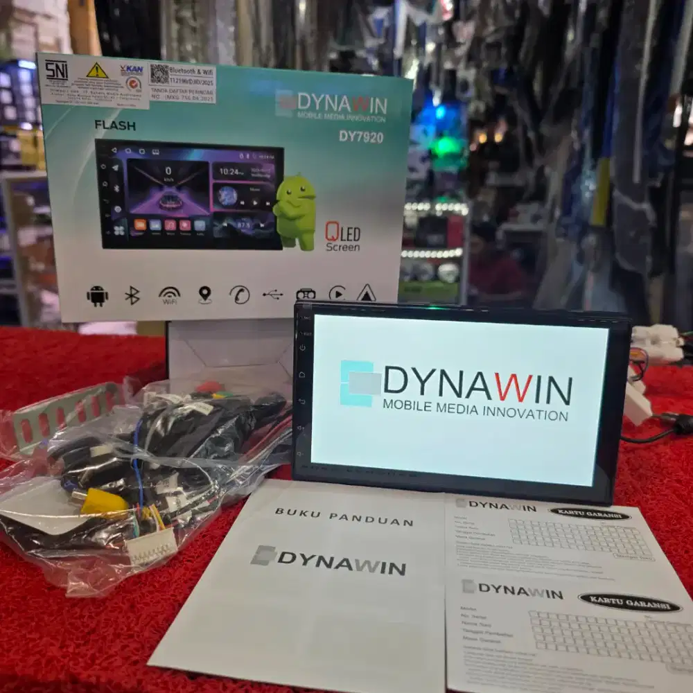 Head Unit Android DYNAWIN DY920 RAM 4GB ROM 64GB QLED Screen 7 in
