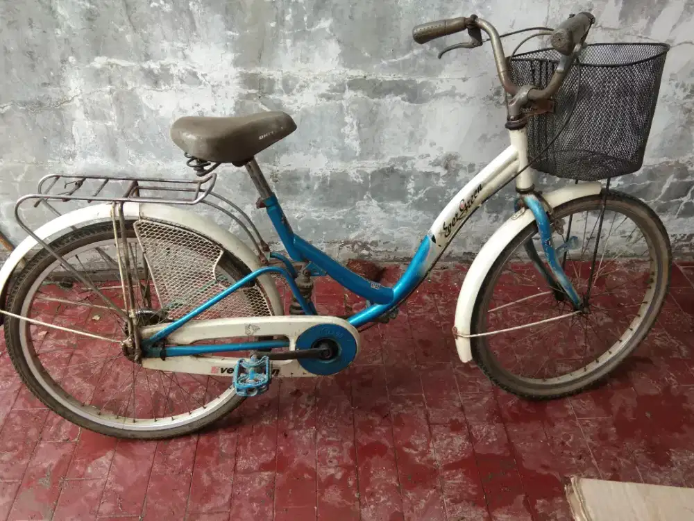 Sepeda merk EverGreen