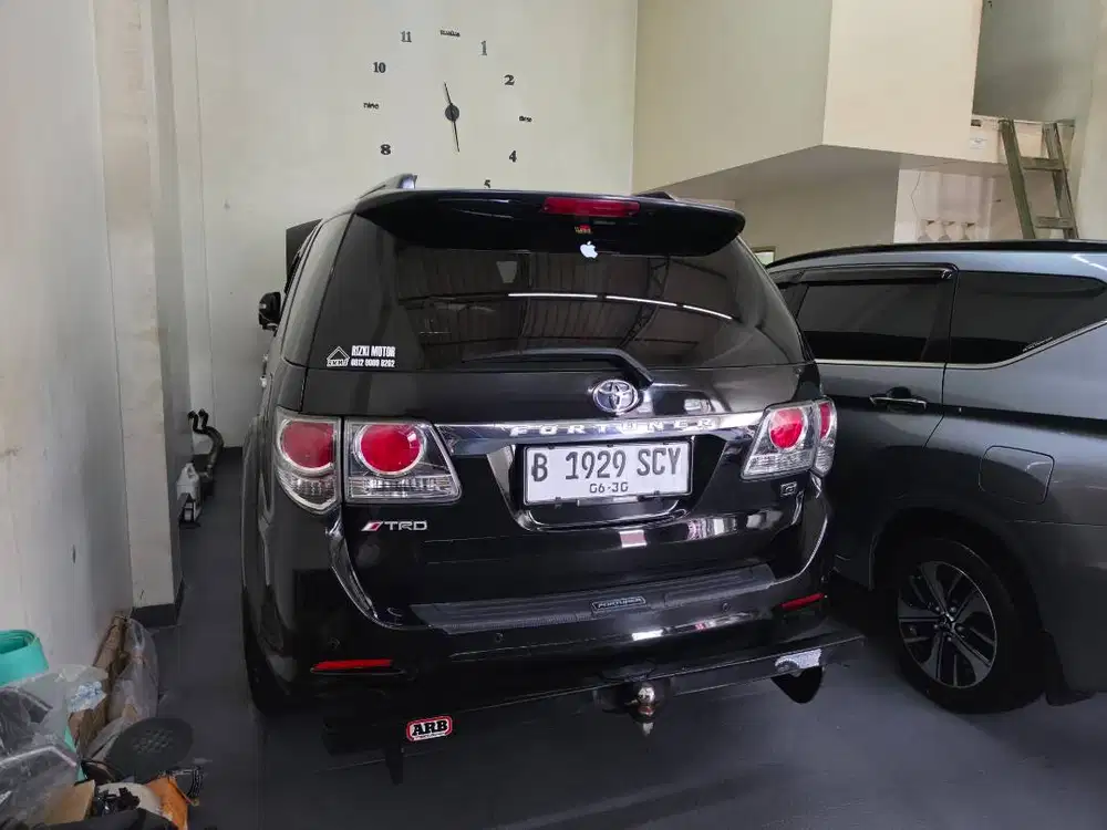 Toyota Grand Fortuner G Bensin Matic AT Tahun 2011 Hitam , 2012