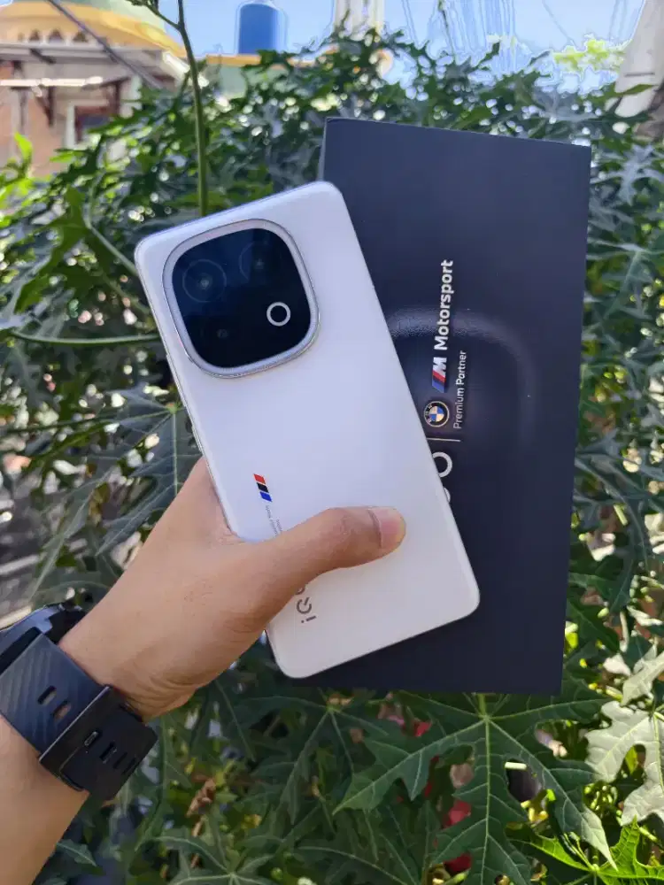 Iqoo 13 white ram 12/256 Fullset