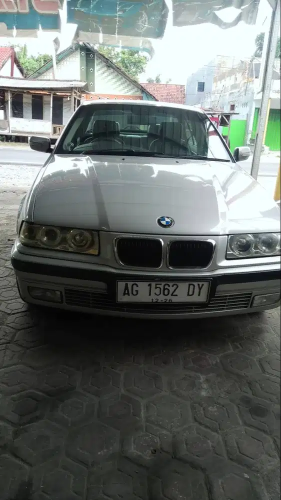 BMW 318i E36 plat ag 1997 edi ac mobil bekas sekoto kediri